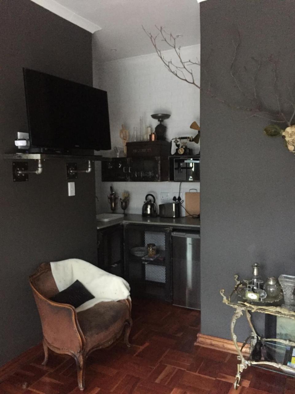 Festina Lente Guesthouse Johannesburg Ngoại thất bức ảnh